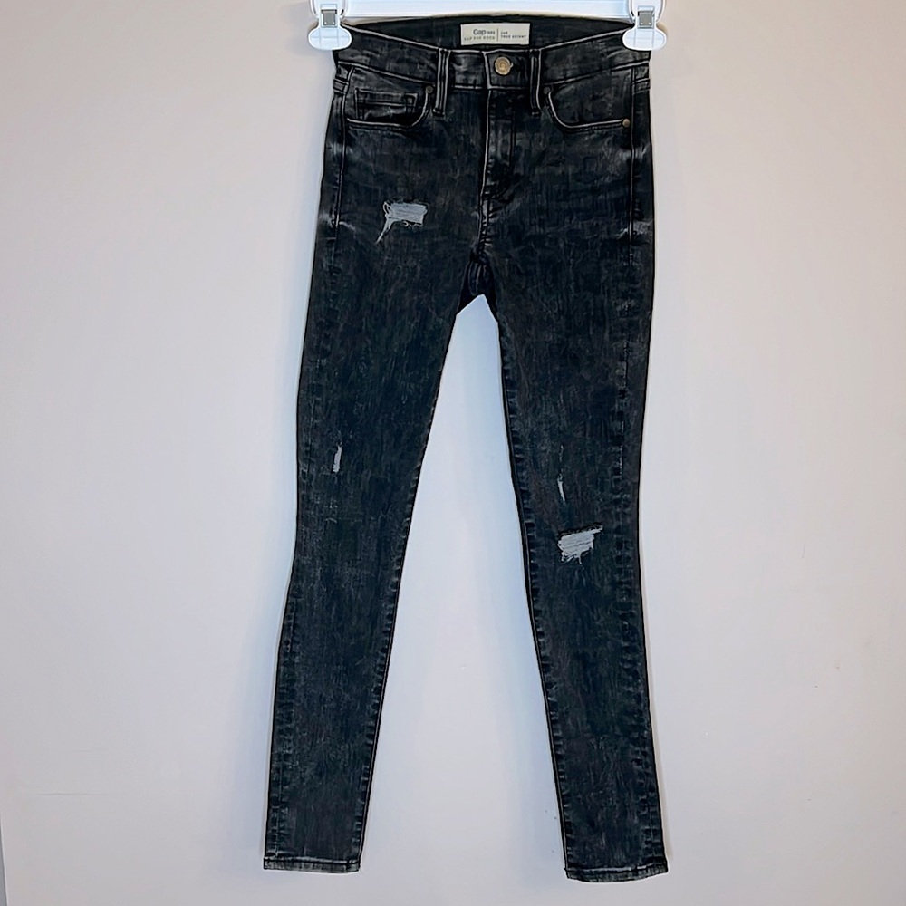 Gap 24R True Skinny.